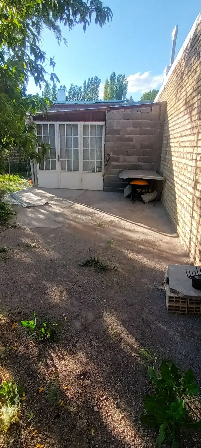 خانه باغ درمحدوده شهر خیام  ۶۰۰ متر