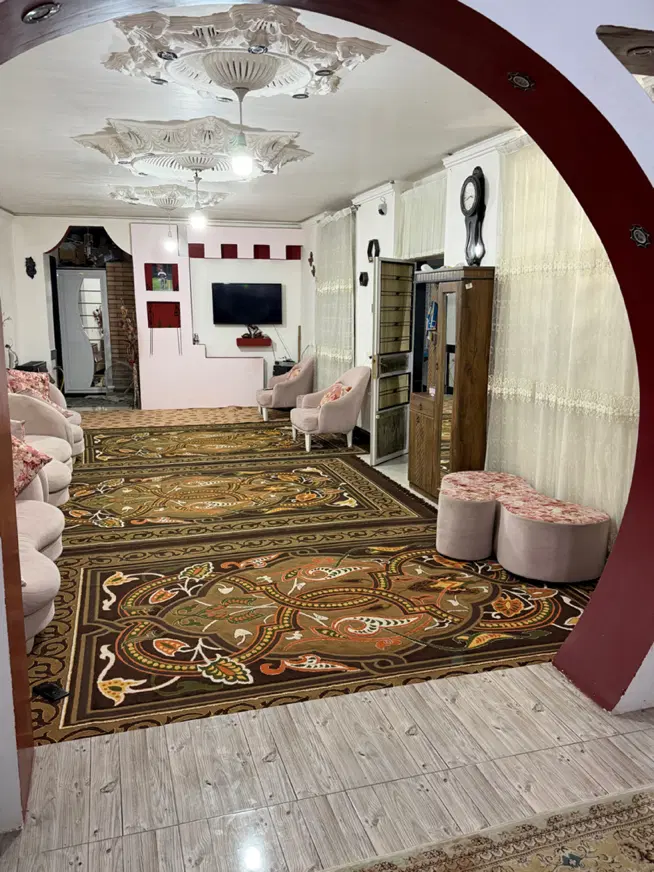 منزل مسکونی دربه حیاط وسط شهر بازارچه فیروزآباد