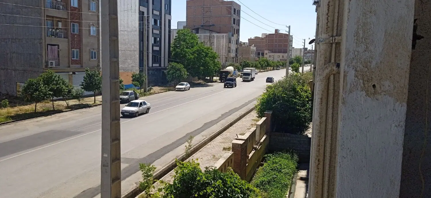 فریدونکنار لب دریا پلاک ساحلی سنددار