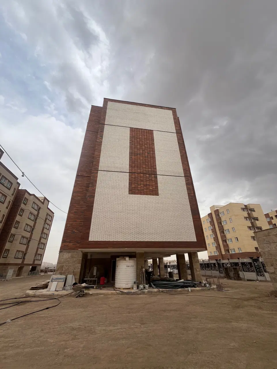 اولبریش ۷۸ متر با پارکینگ