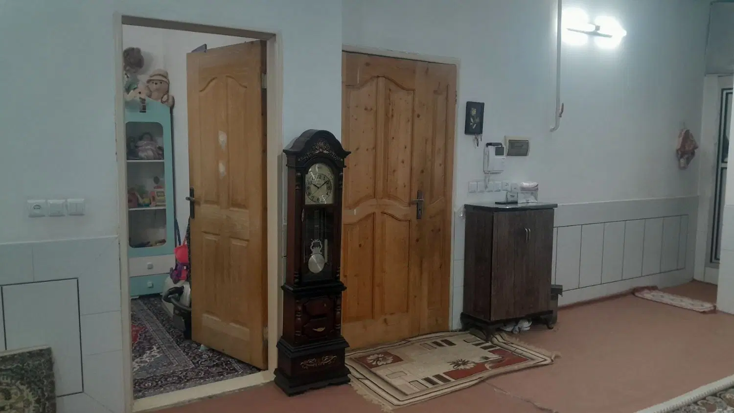 رهن خانه ۱۱۰ متری طبقه اول
