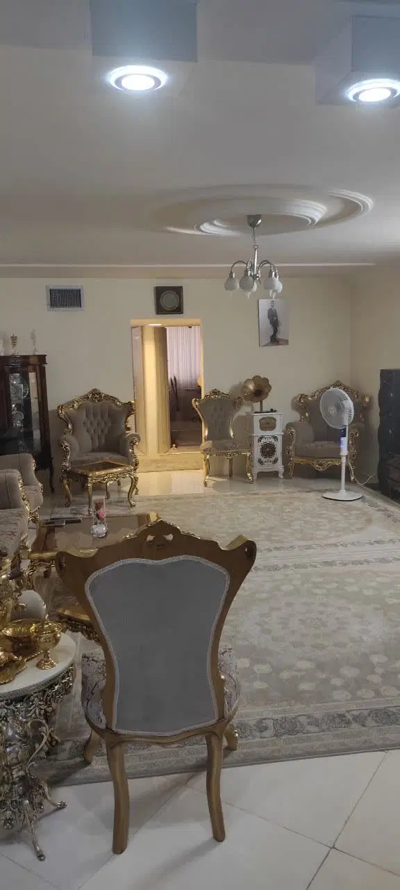 فروش آپارتمان طبقه دوم ایثارگران