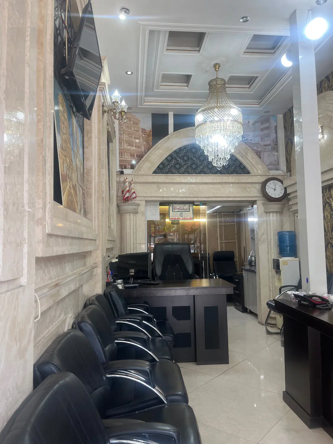 ۱۰۰ متر اداری با اسانسور