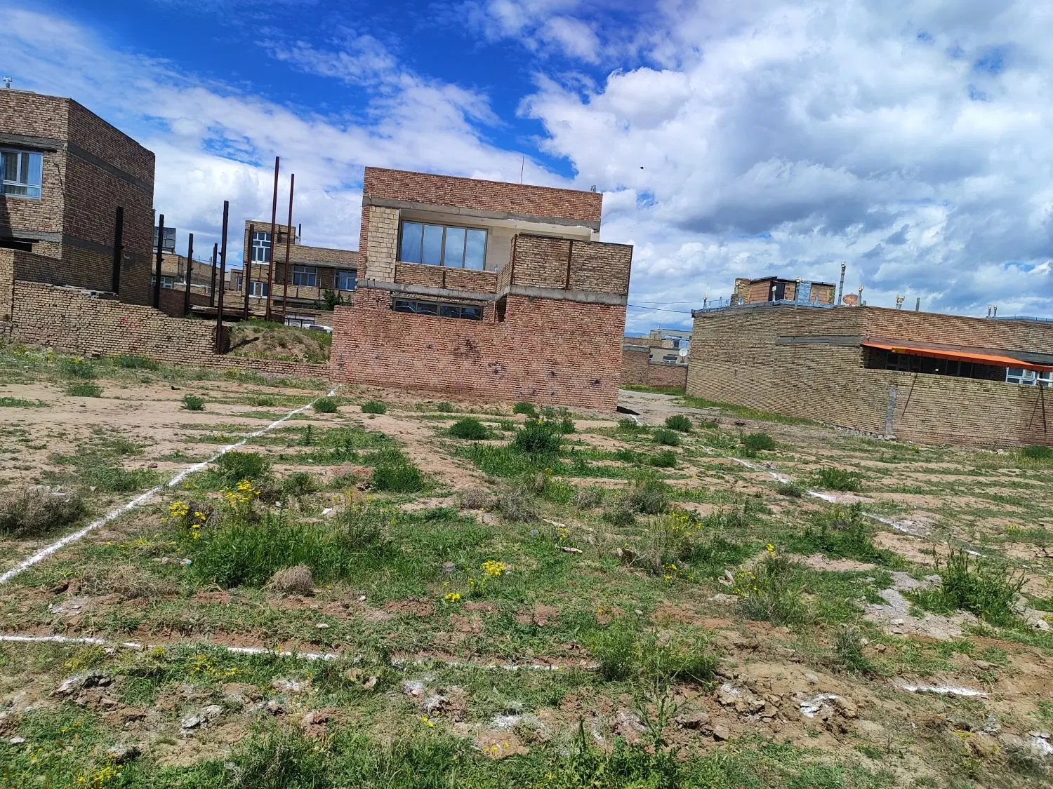 زمین مسکونی نشاط