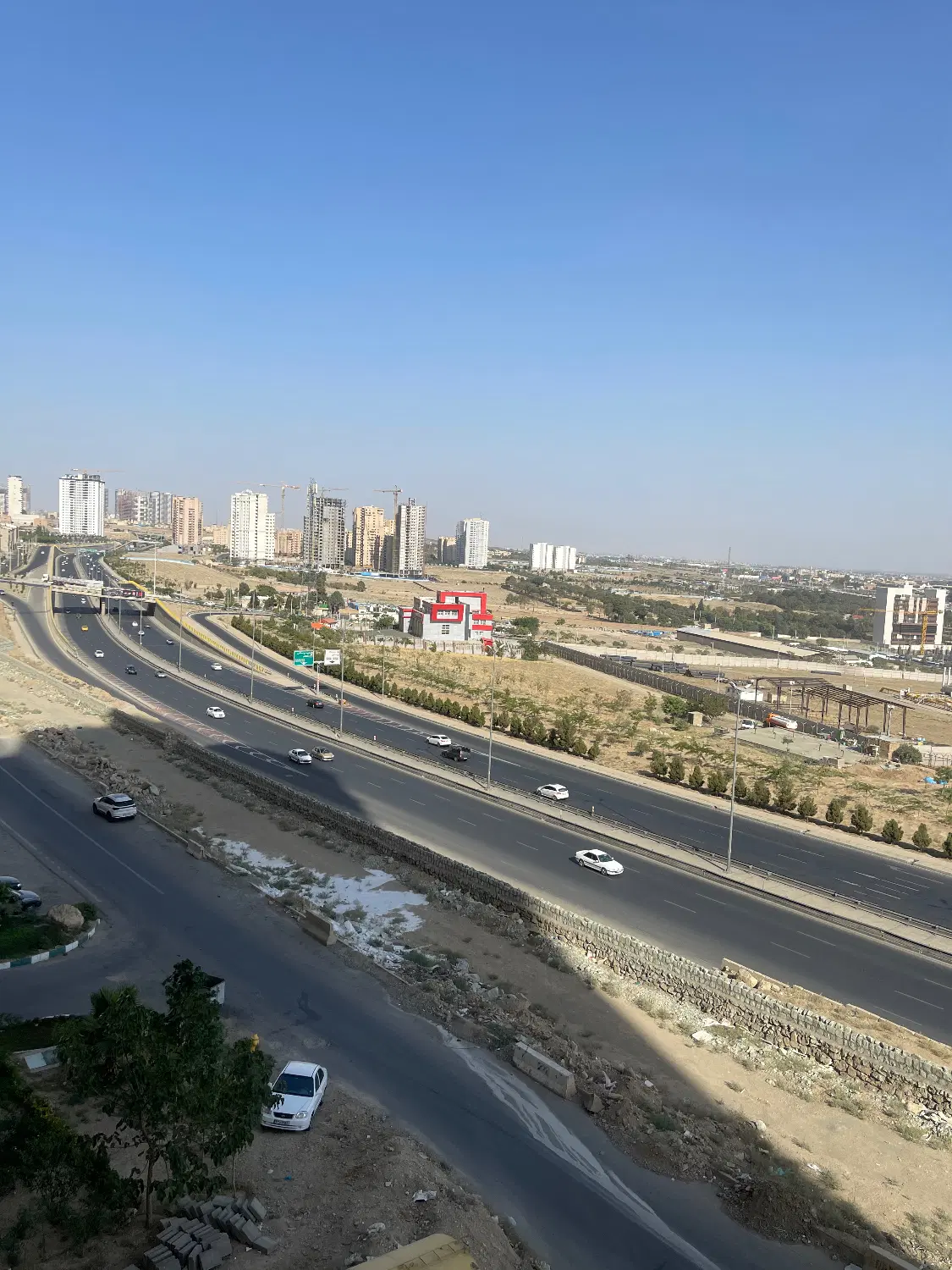۹۱ متر ویو آزاد مناسب سرمایه گذاری