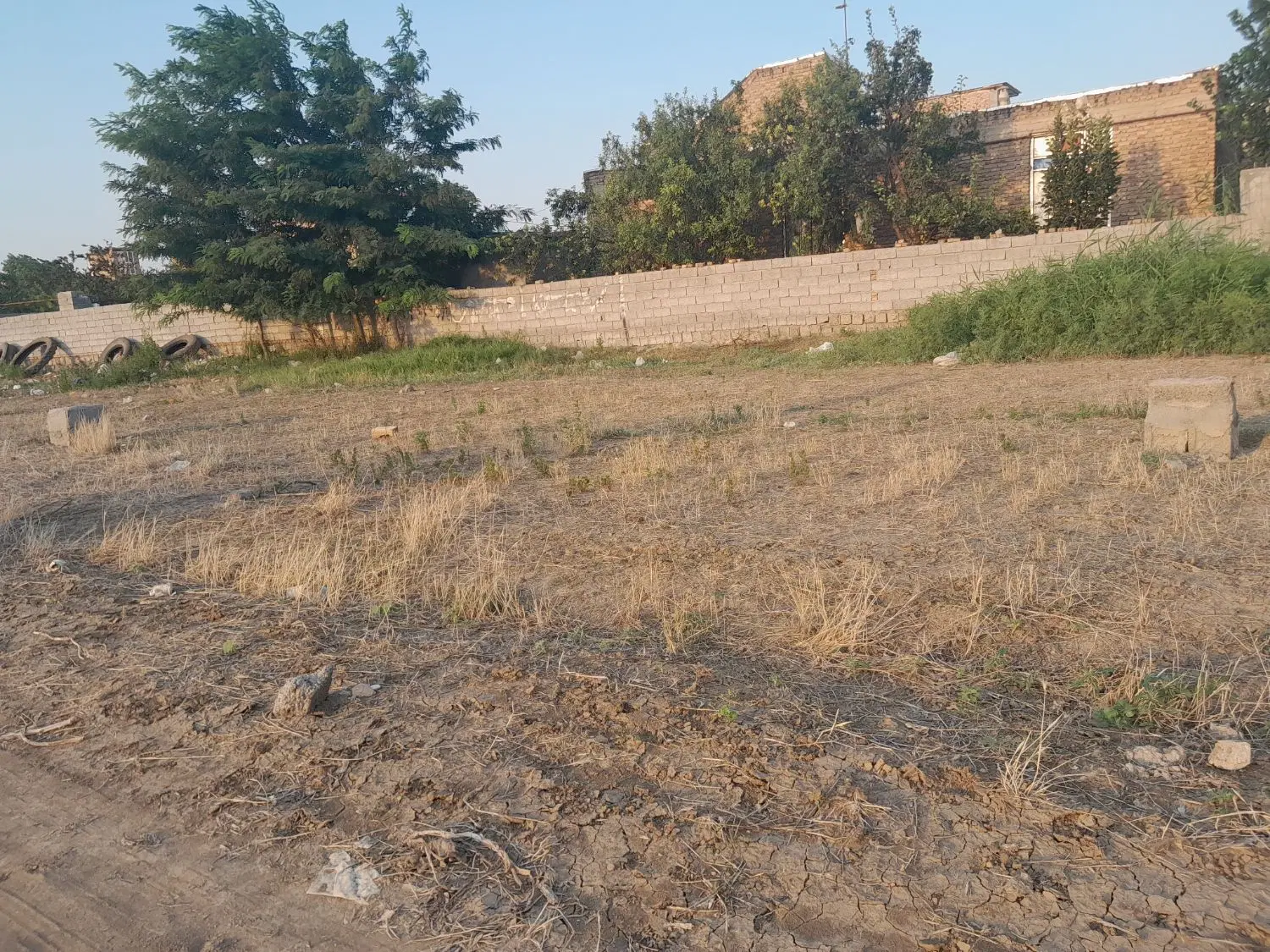 زمین مسکونی