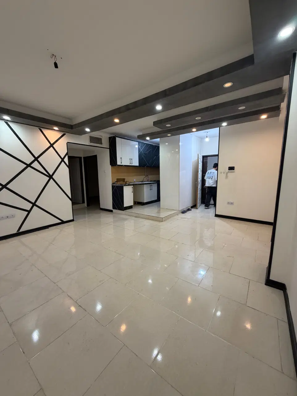 اپارتمان پارکینگ سندی
