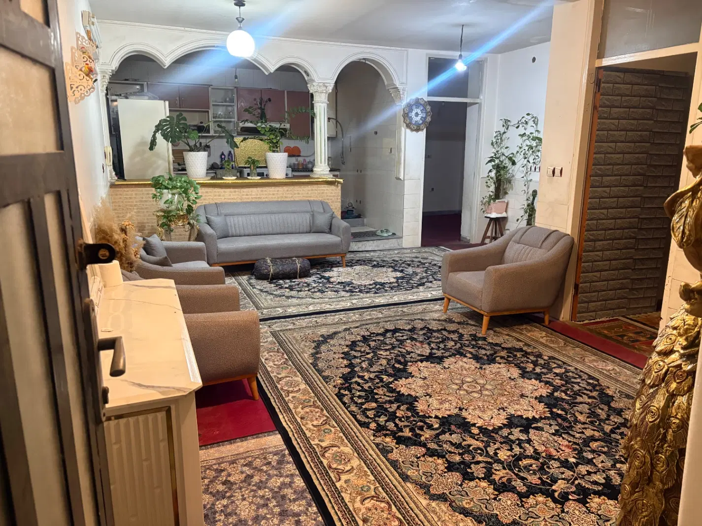 یک واحد منزل مسکونی