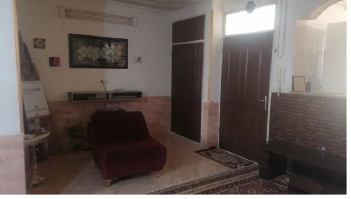 فروش منزل سه طبقه ابتدا پاسداران یزد