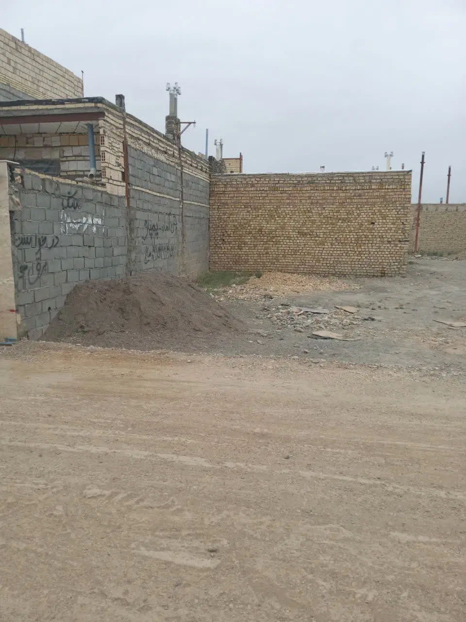 زمین آماده ساخت حاجی آباد ۱۶