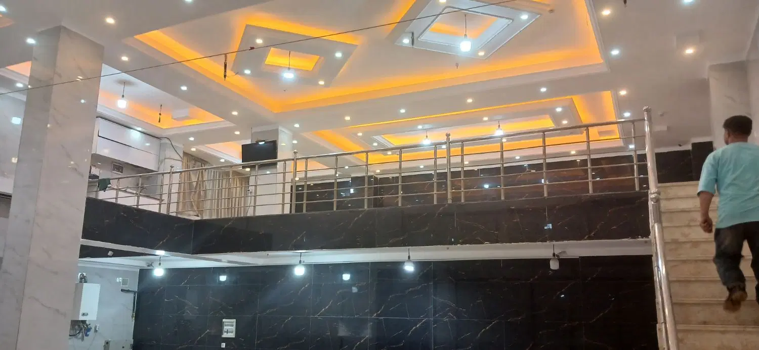 مغازه تجاری