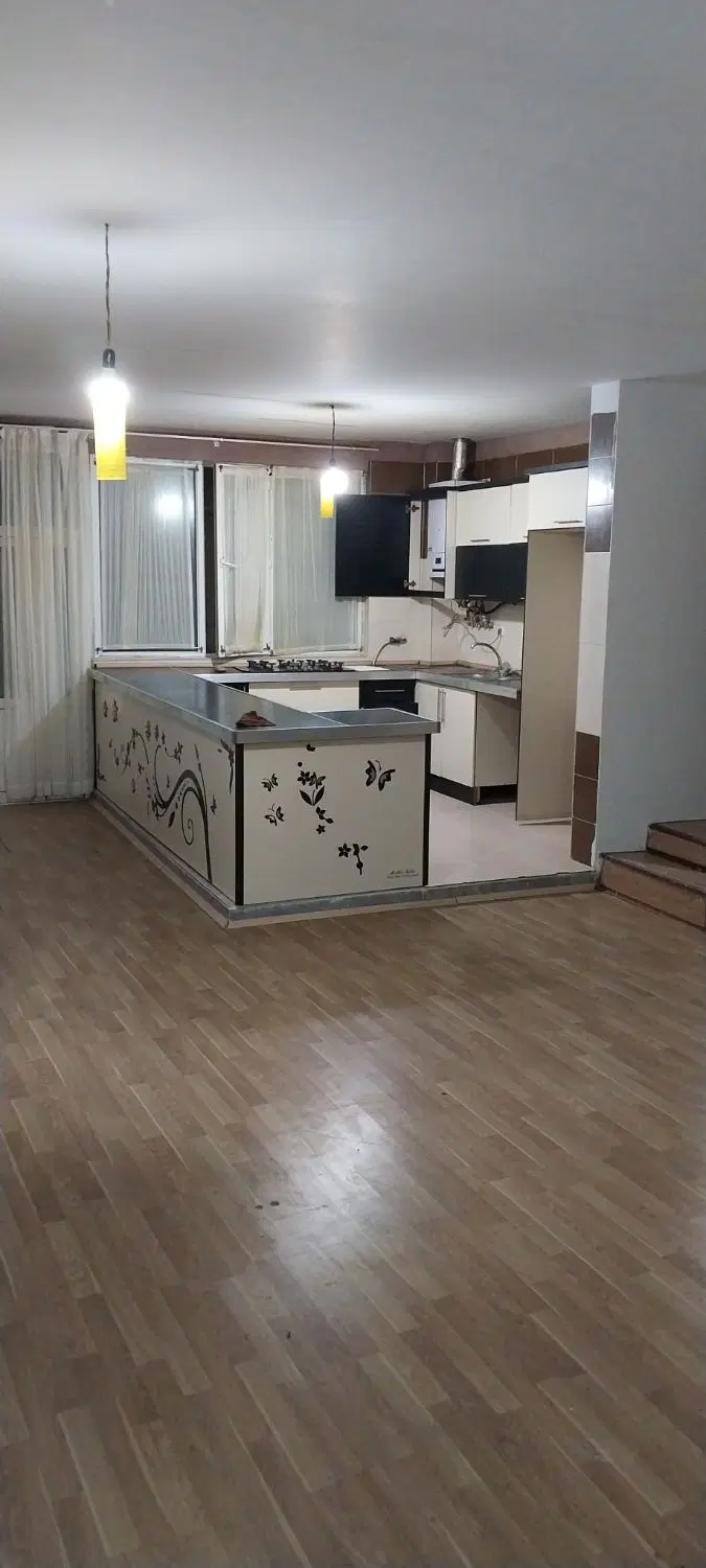 اجاره خانه ۱۱۰ متری در مرکز شهر