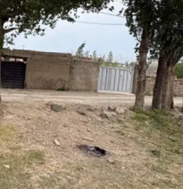 زمین ۱۲۰ متر  داخل شهر قابل ساخت