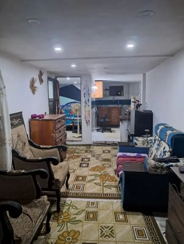 نادری ۶۰متر
