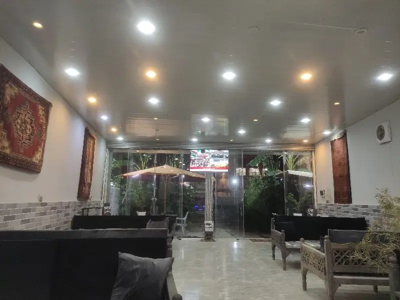 اجازه مغازه با محوطه