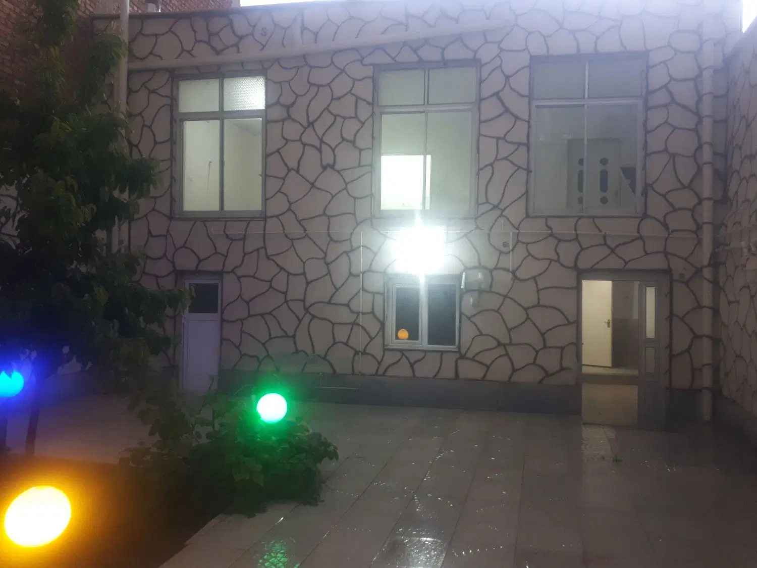 فروش حیاط مسکونی