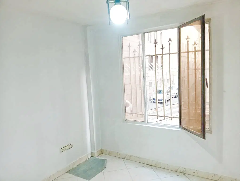 ۵۰ متری_میدان منیریه_دوخواب _پارکینگ دار