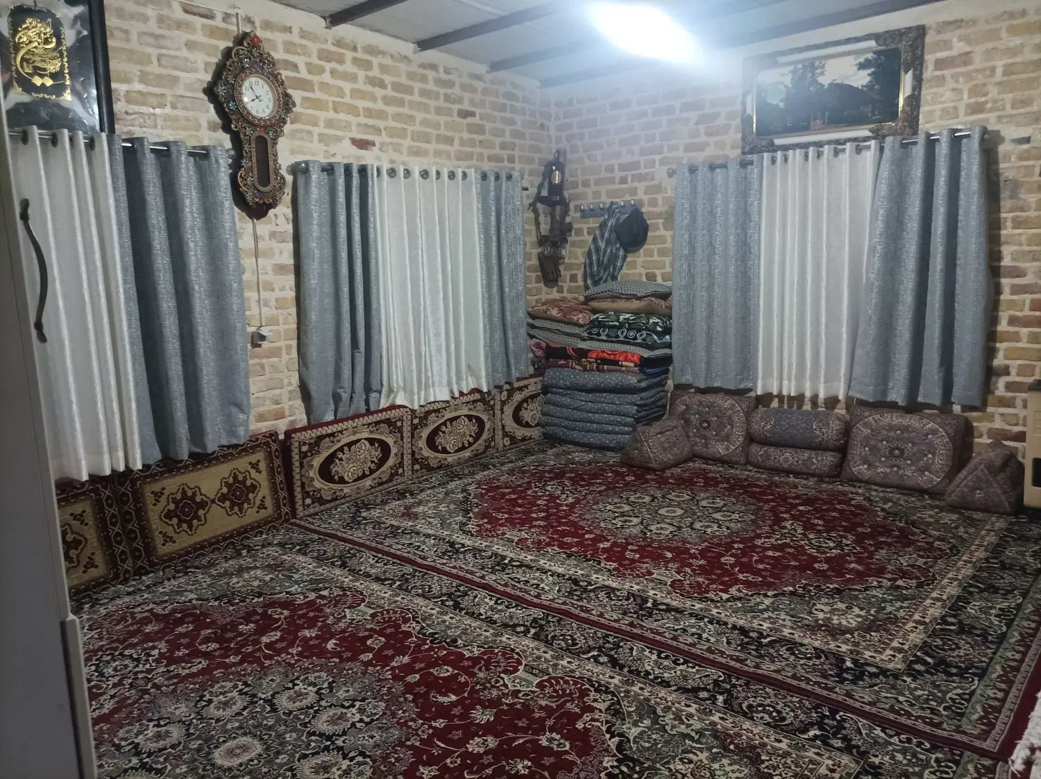 فروش باغ  سرسبز چهار دیواری در شهر ساوه