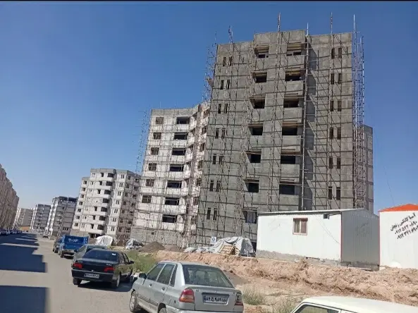 اپارتمان  یا خونه م.یخواهم