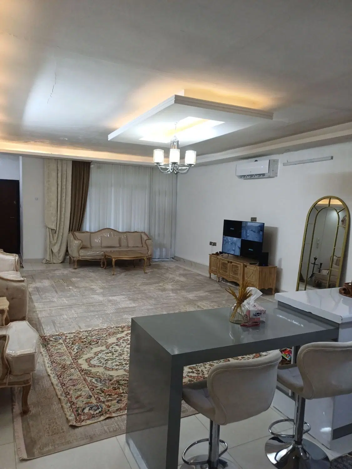 خانه آپارتمانی طبقه اول