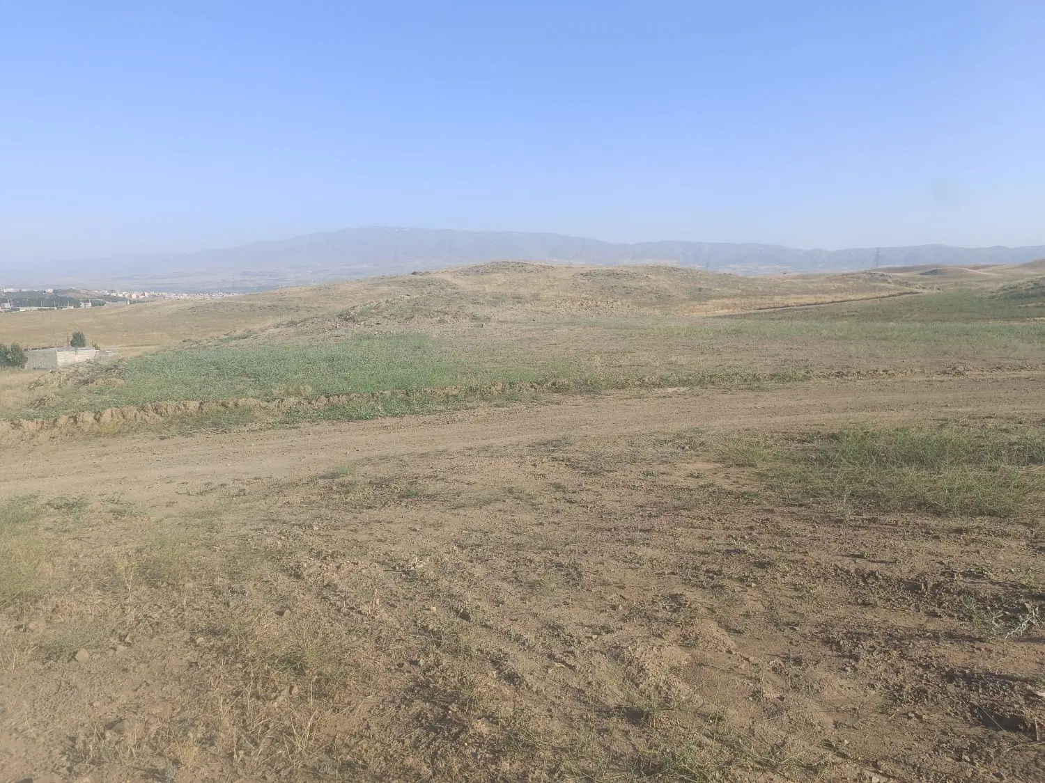 زمین ۲۰۰۰متری