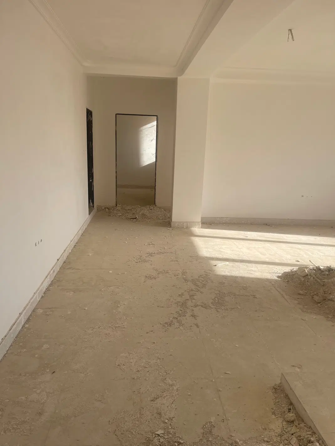آپارتمان ۱۱۰ متری_گلشهر_دادگستری_املاک اصغری