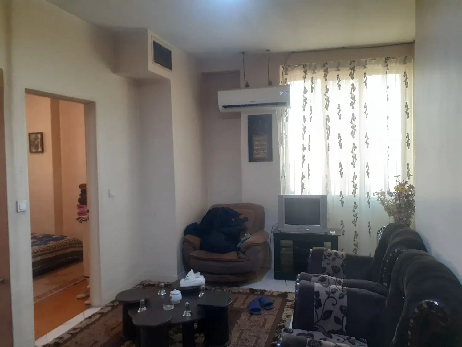 ۴۶ متر یکخوابه طبقه ۳ با آسانسور خ کارون ( اداری)