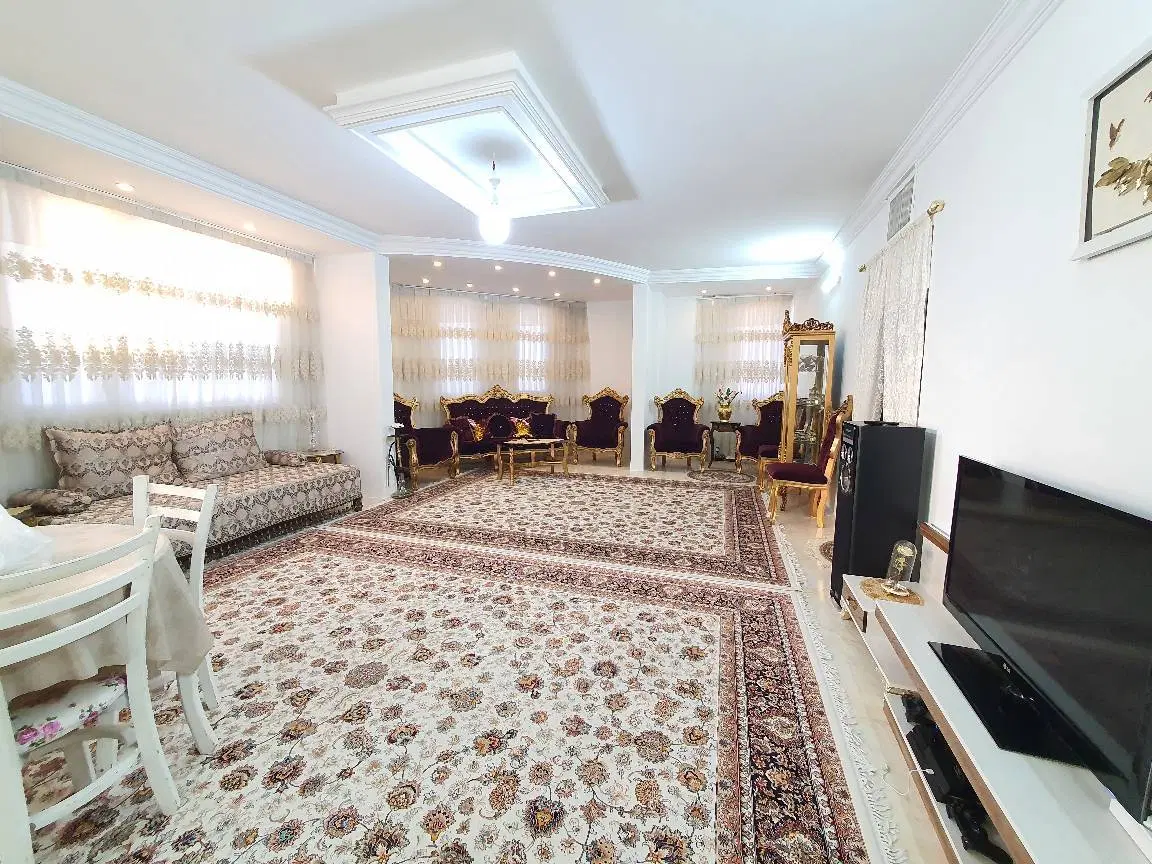 آپارتمان شیک وتمیز