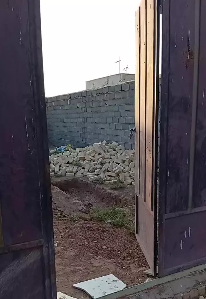 زمین دشتی