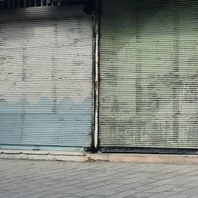 ۳۰ متر مغازه دو دهنه. مسکن انتهای خیابان طلافروشها