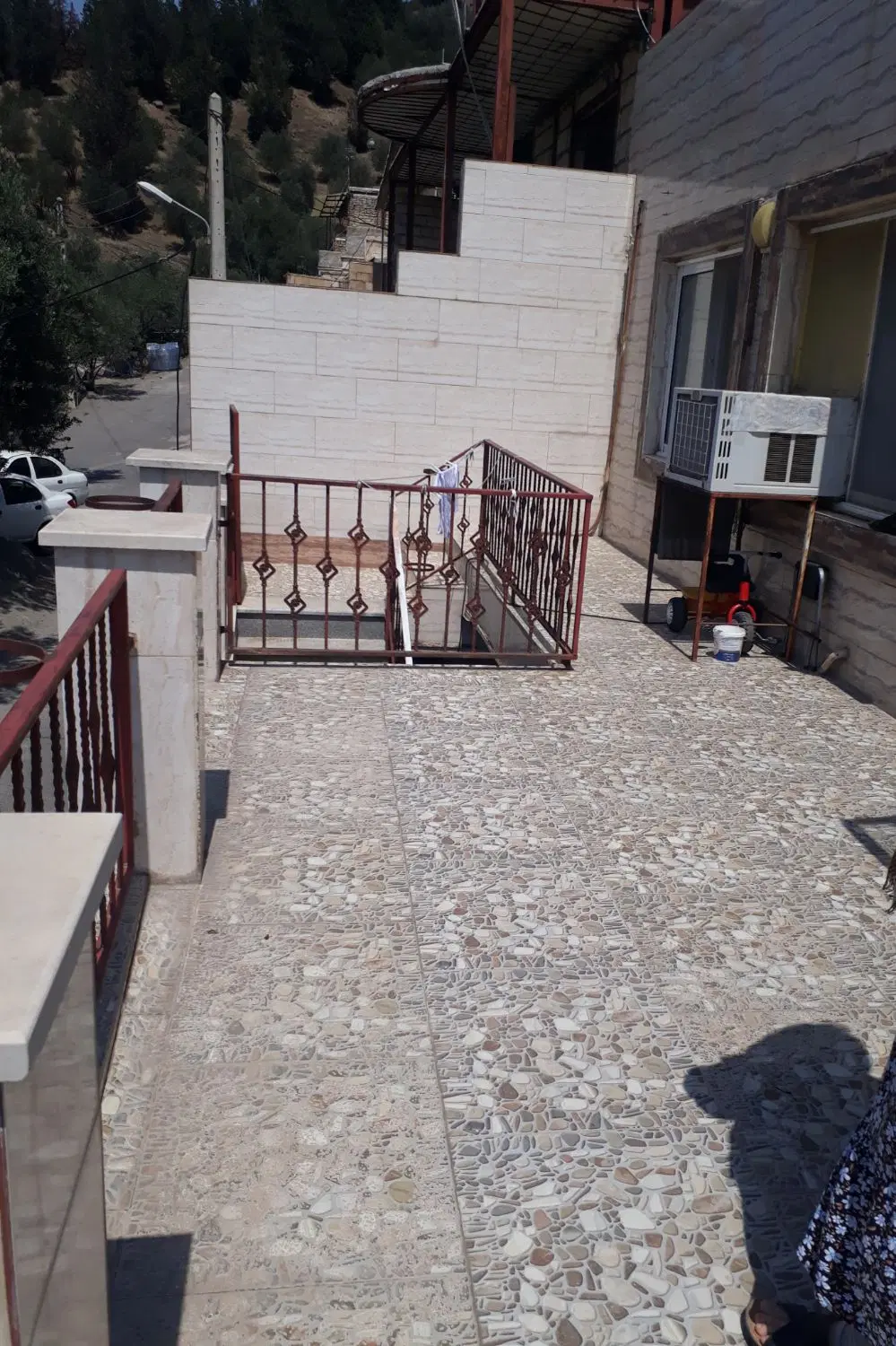 خانه دو طبقه رودبار زیتون ۱۶۰ متر زمین ۵۰ متر بنا