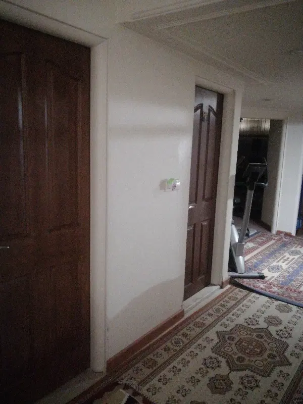 آپارتمان دو خوابه 135متری طبقه سوم رباط اول
