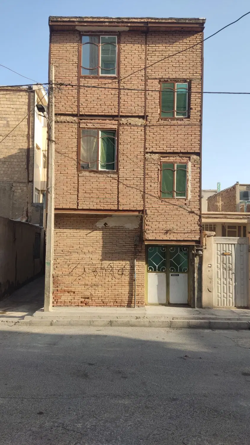 فروش  مسکونی سه طبقه یکجا