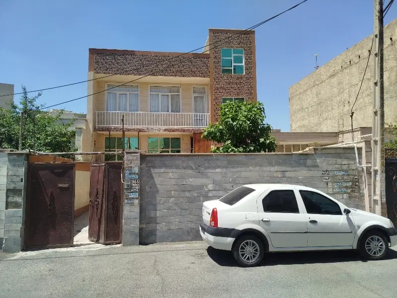 منزل ویلایی دو طبقه