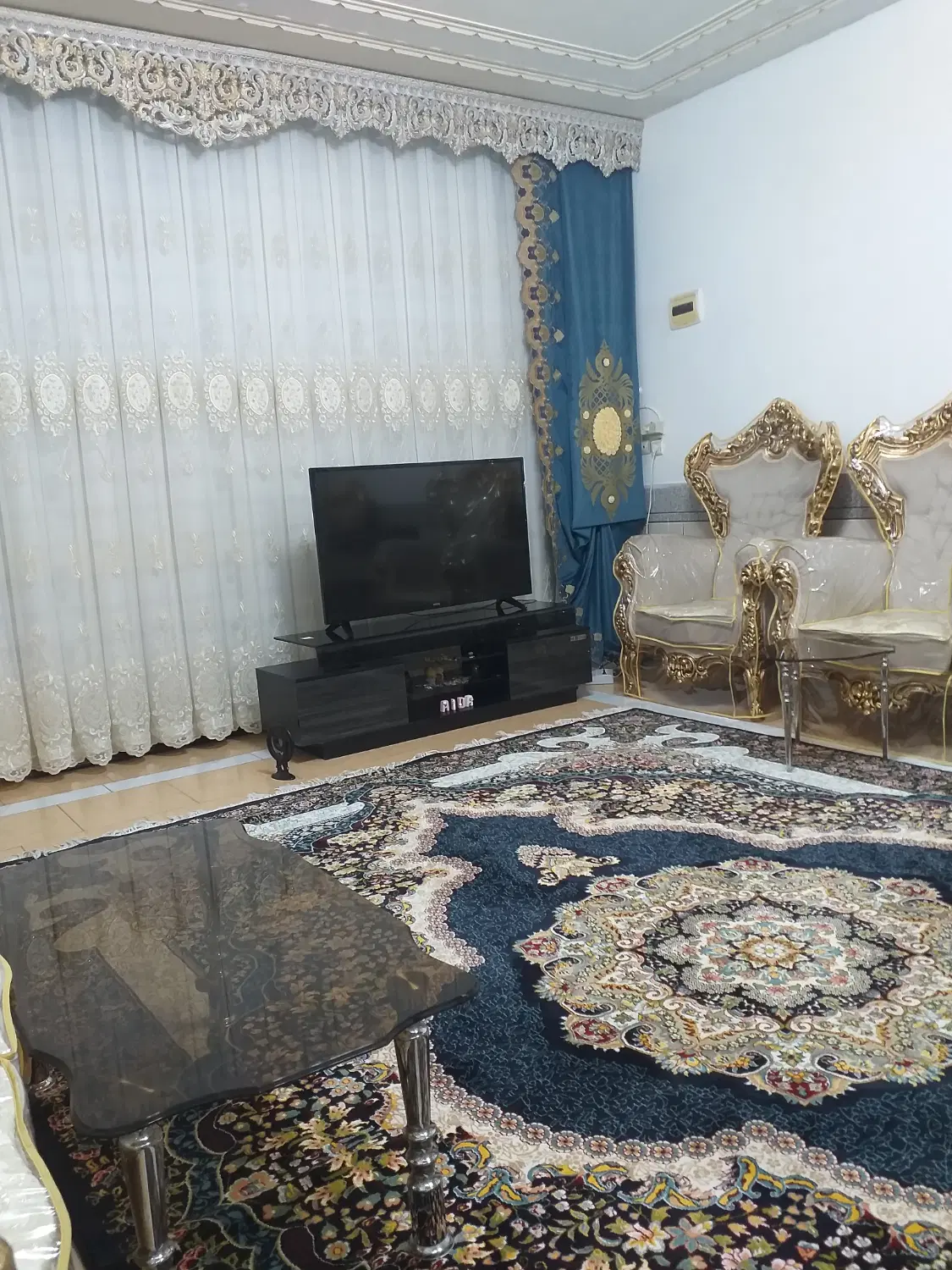 فروش منزل مسکونی سه واحدی۷۰متری
