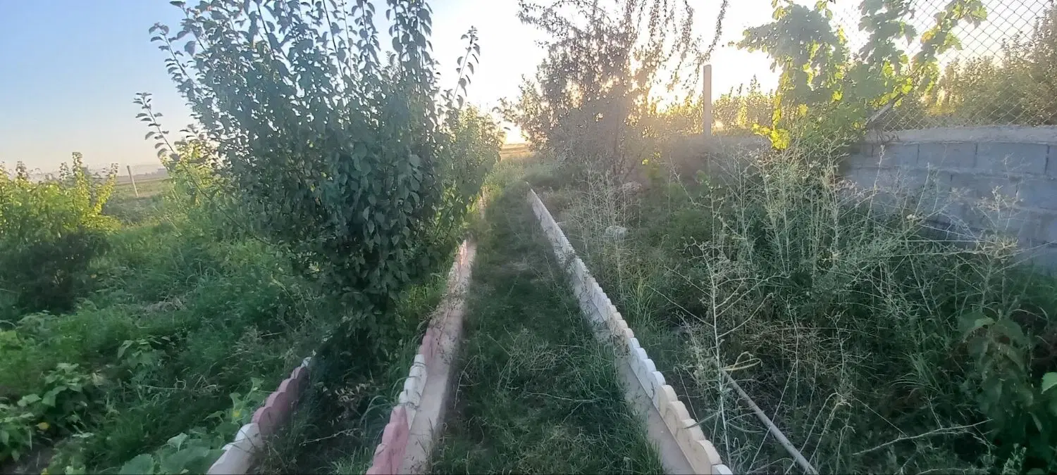 خانه باغ یا زمین کشاورزی