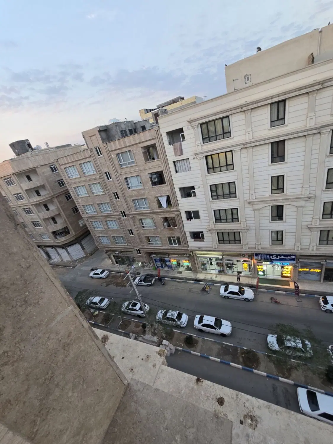 آپارتمان۱۱۰متر رو به نما بلوار مطهری صباشهر