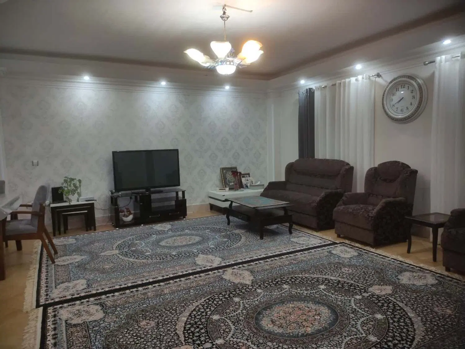 فروش یک واحد آپارتمان