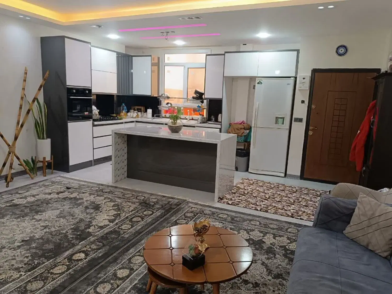 75 متر _فول امکانات _تاپ لوکیشن اصلی شاهین ویلا