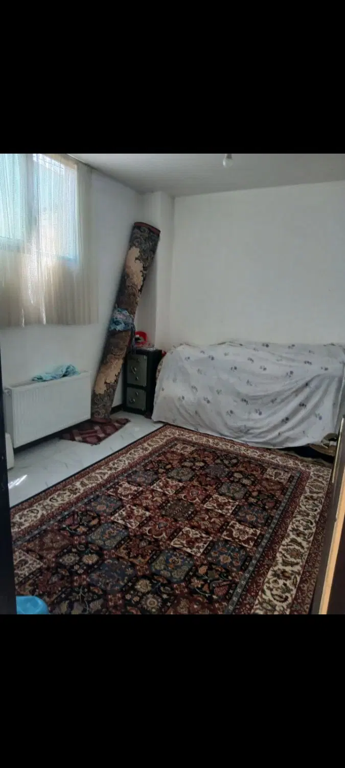 خانه ۱۳۰ متر حیاط اختصاصی