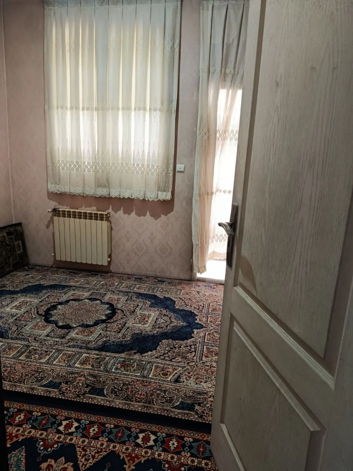 آپارتمان شیک وتمیز