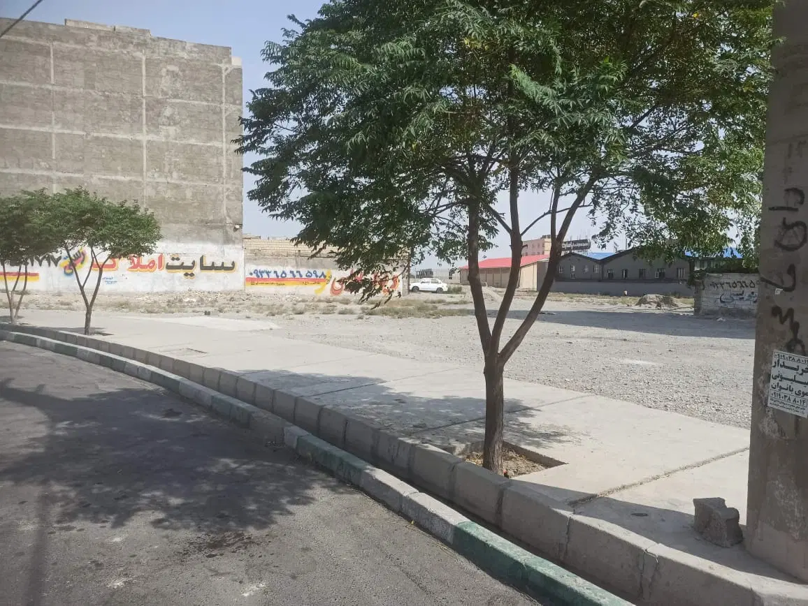 یک قطعه زمین بهر میدان سزمایه گذاری مطمئن