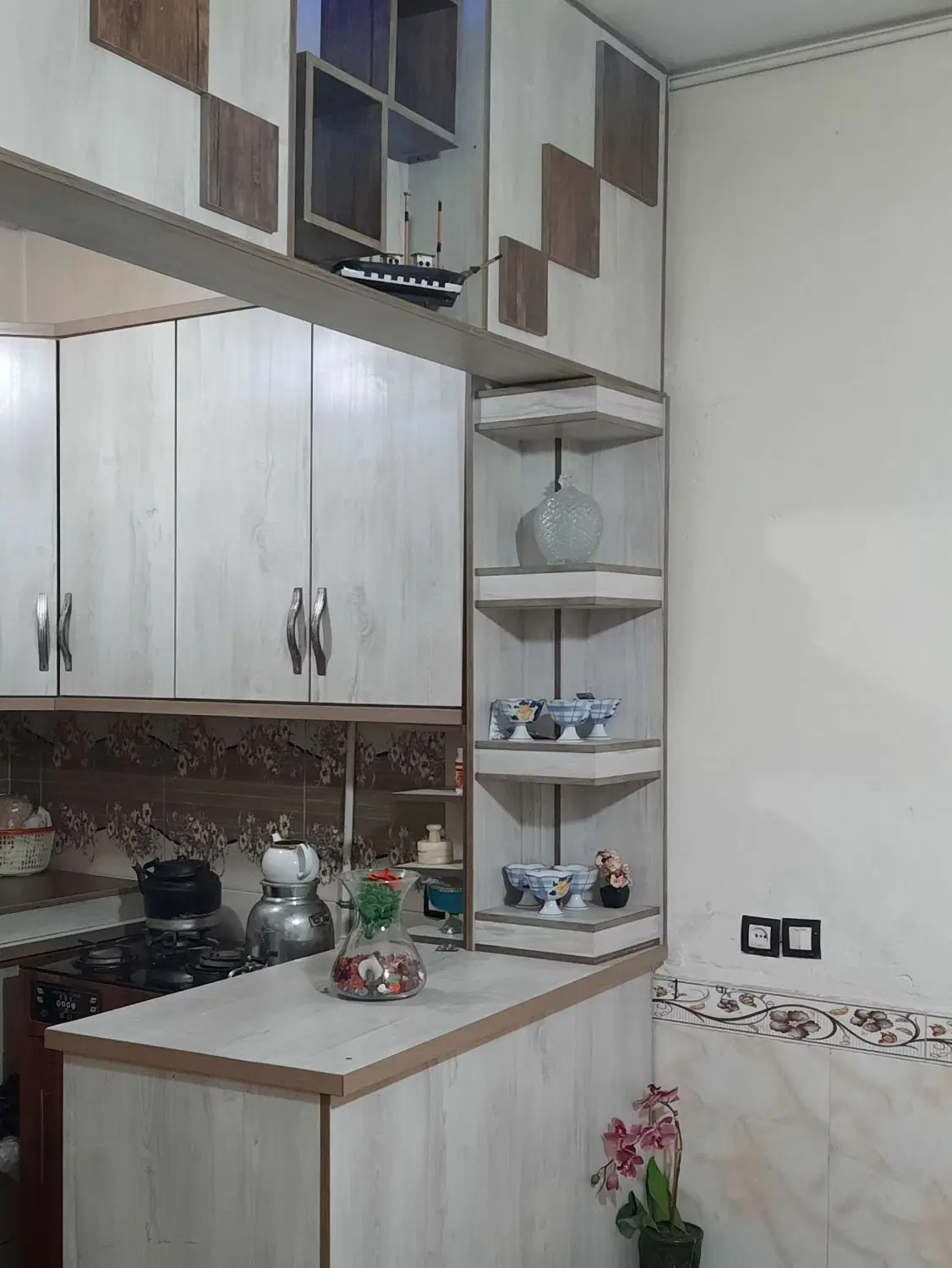 خانه پشت قواره ویلایی
