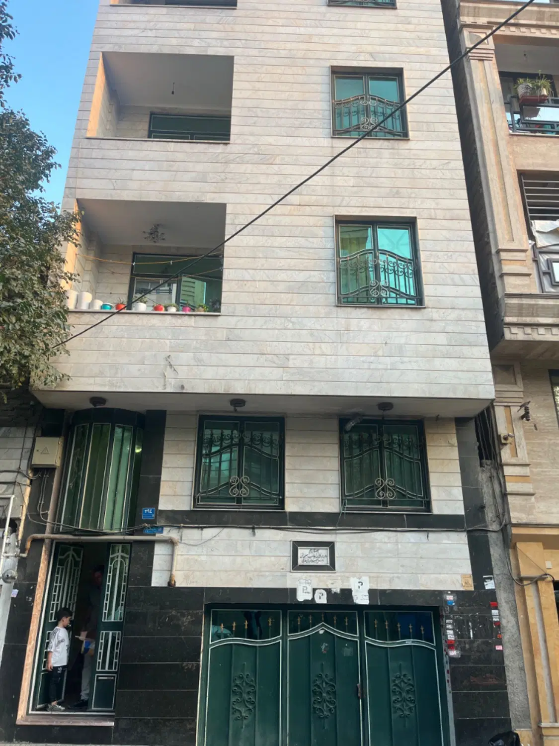 73متر2خوابه روبه آفتاب با پارکینگ