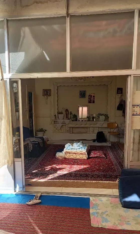 ویلایی ۱۲۰ متری خ چهارباغ پائین