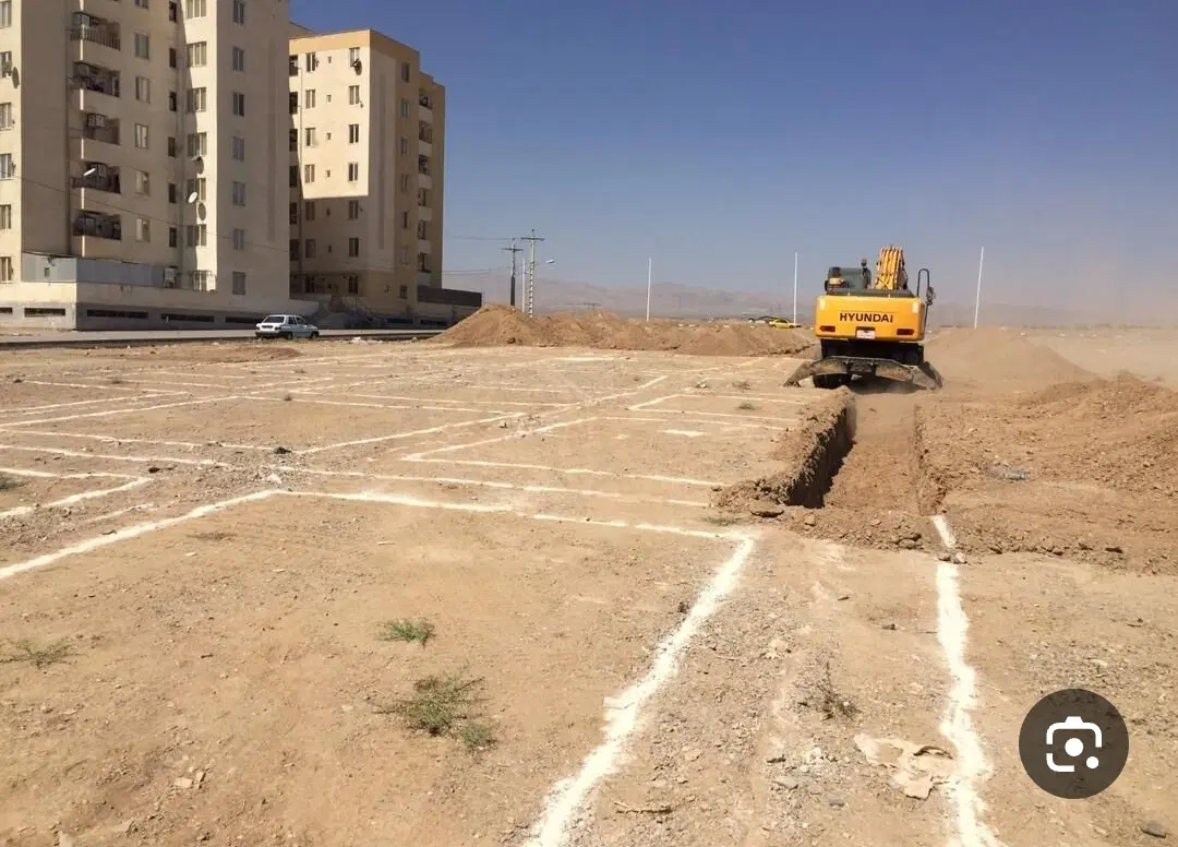 زمین ۳ فرزندی پرنیا