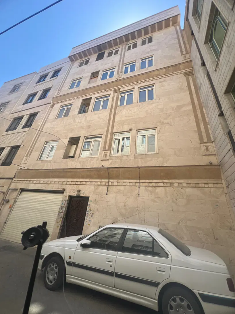 ۴۳ متر فول امکانات