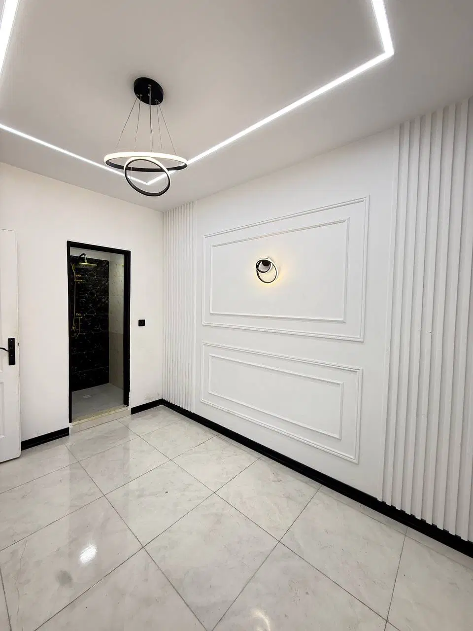 ۴۷ متــر  پارکینگ اختصاصی طبــقه دوم روبنمــا
