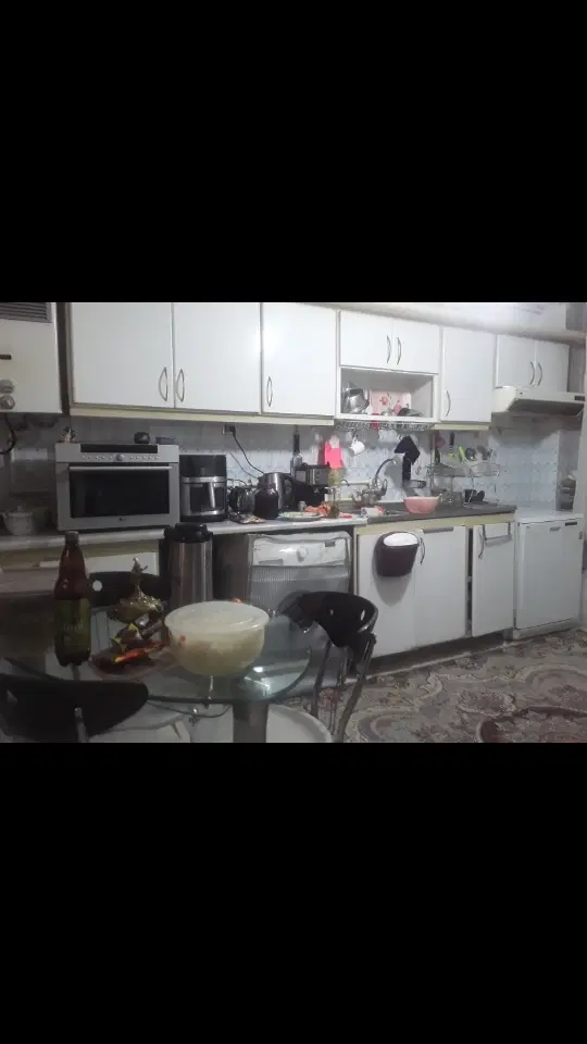 ویلایی ۲۰۰متر حافظیه دربست