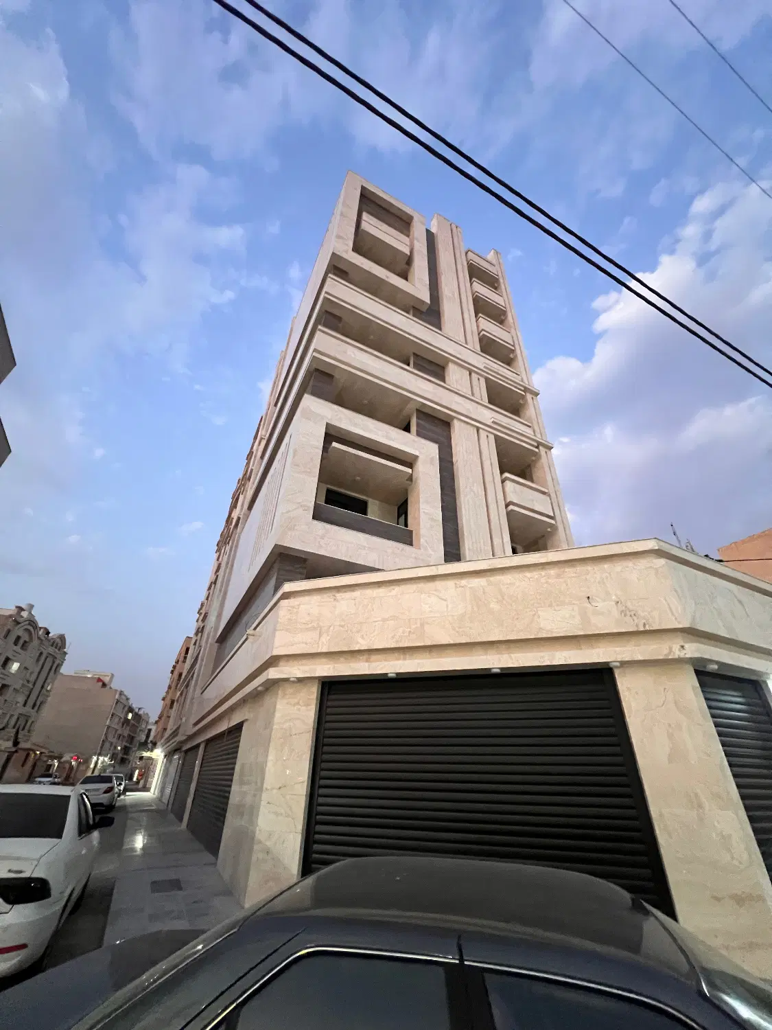فروش۸۶متر جلو فول امکانات۶۸۰۰
